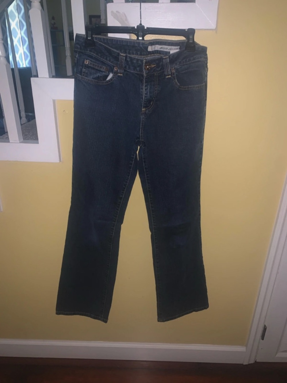 Women’s DKNY jeans